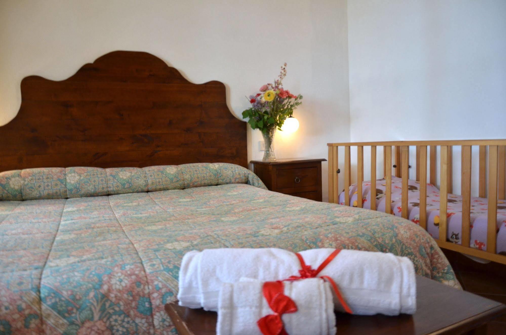 Agriturismo Il Casalone Montepulciano Stazione Eksteriør bilde